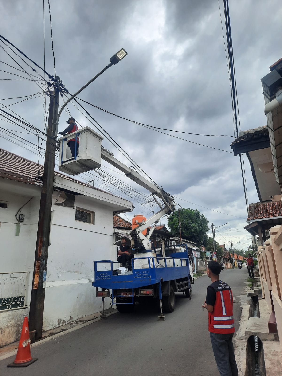 Perbaikan Jaringan Lampu 1 Titik  jl. Ki ujung kaujon