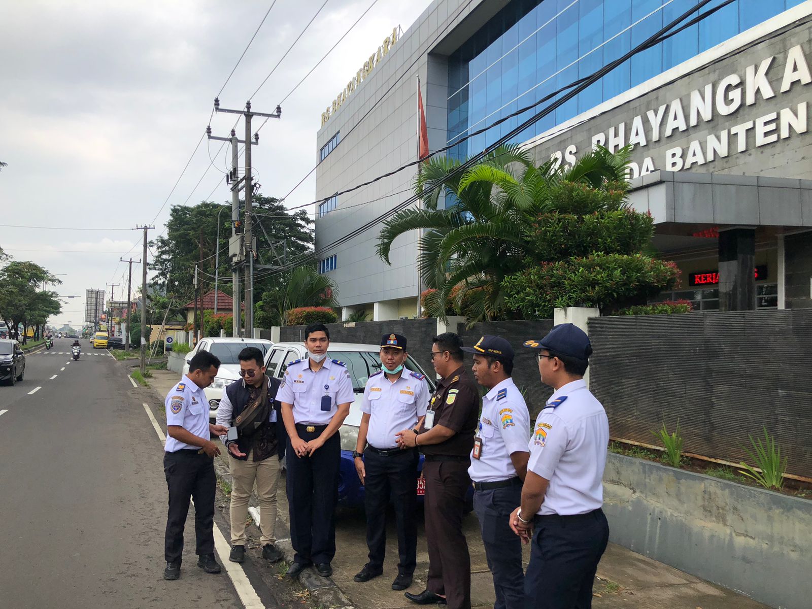 Kegiata Survei Rekayasa Lalu lintas di kantor negeri kejaksaan dan Rs Bhayangkara