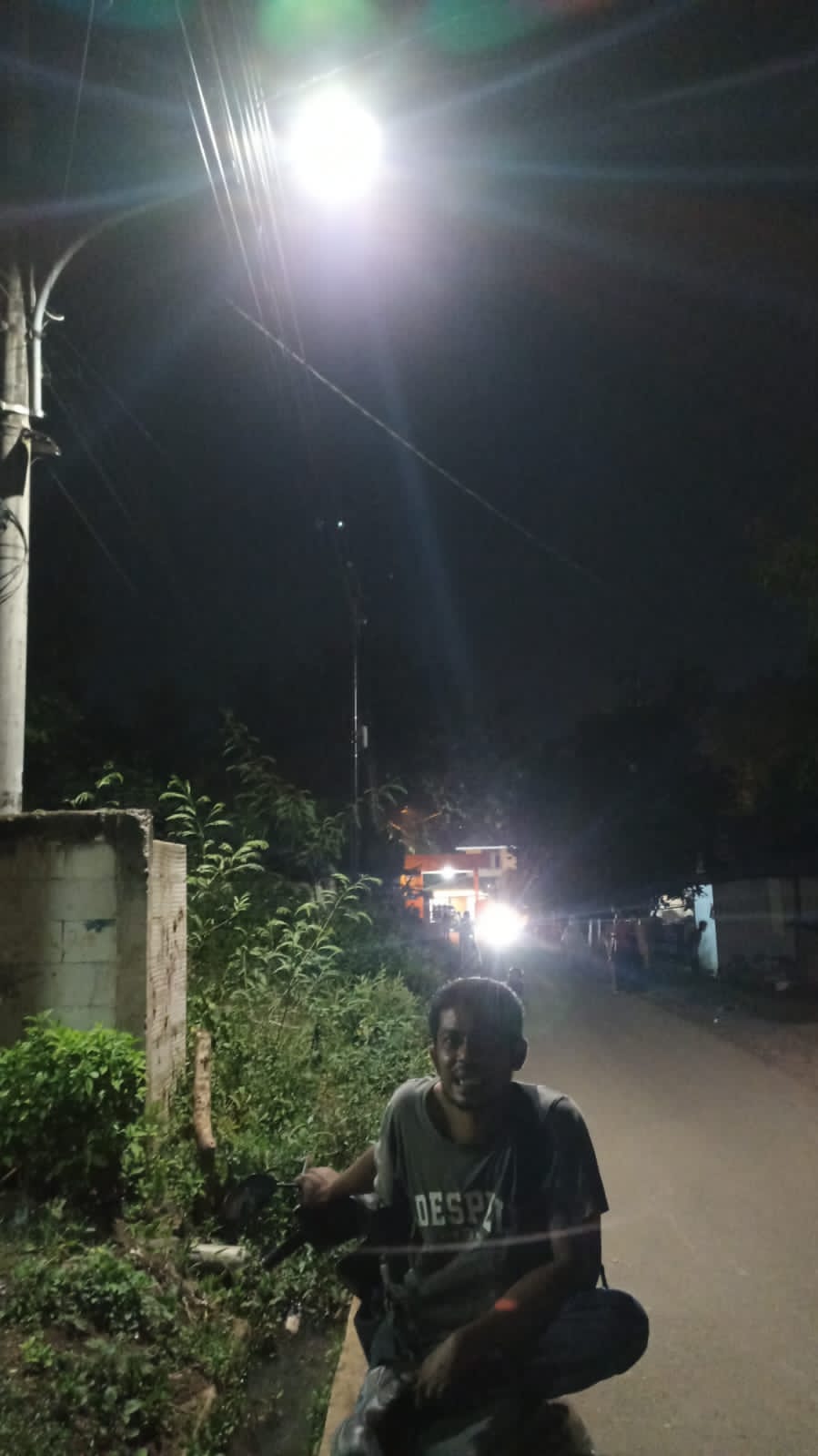 Kegiatan Perbaikan Penerangan Jalan Umum(PJU) Dinas Perhubungan Kota Serang Perbaikan Lampu Lokasi  kp. Cibetung dan Lampu susdah normal kembali menyala