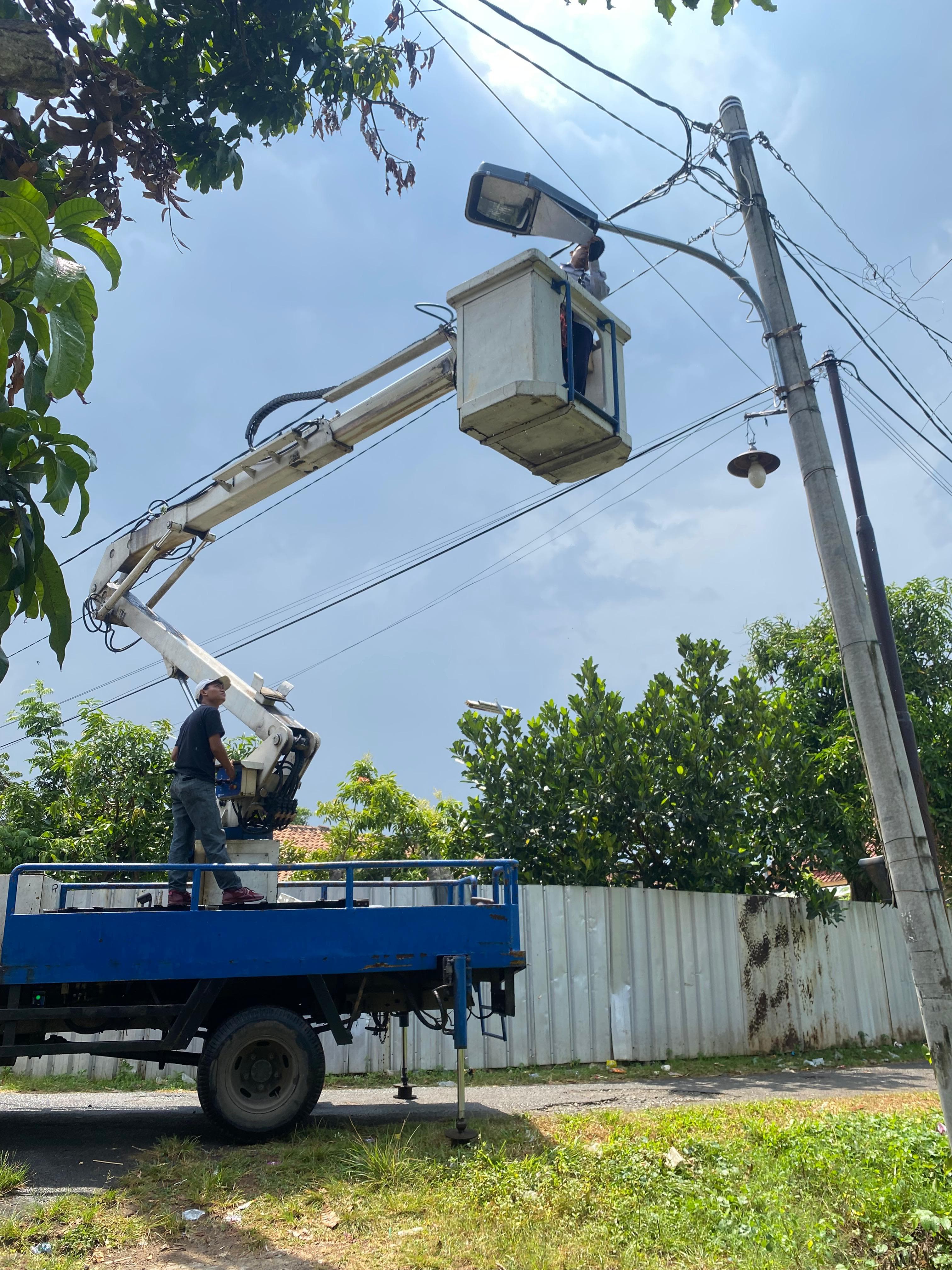 Pergantian Lampu 2 Titik Lokasi Majalawang