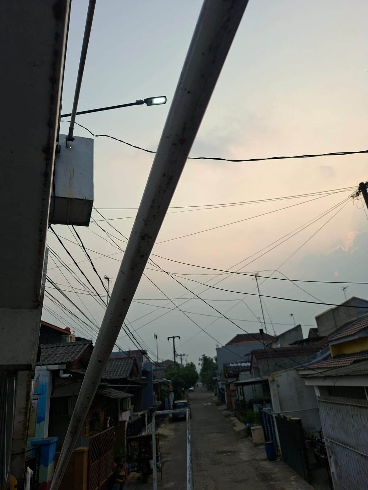 Kegiatan penerangan jalan umum(PJU)Dinas Perhubungan kota serang pergantian lampu 1 titik  di perum GPA