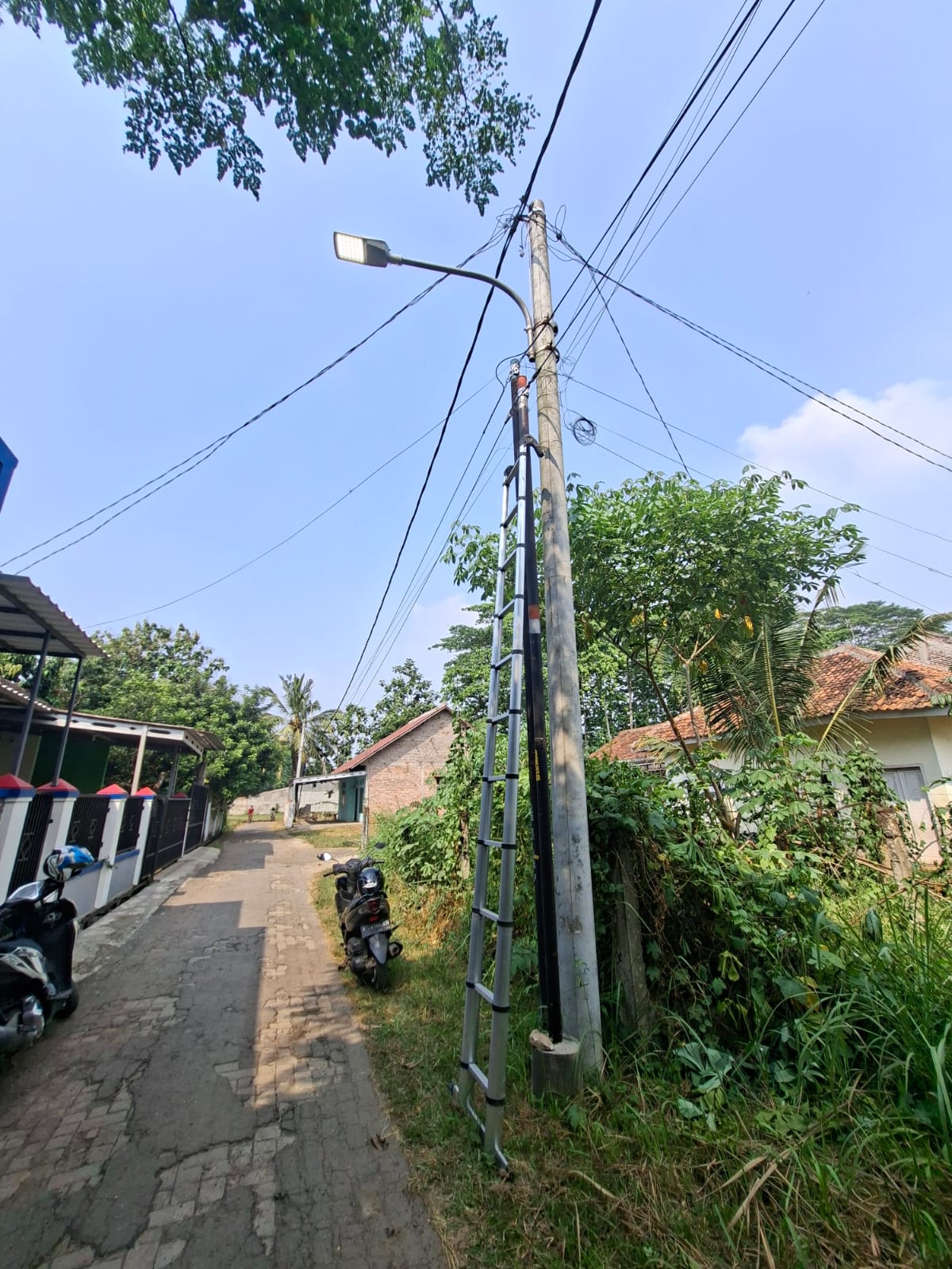Kegiatan penerangan jalan umum(PJU)Dinas Perhubungan Kota Serang Perbaikan jaringan pju lokasi Cipocok