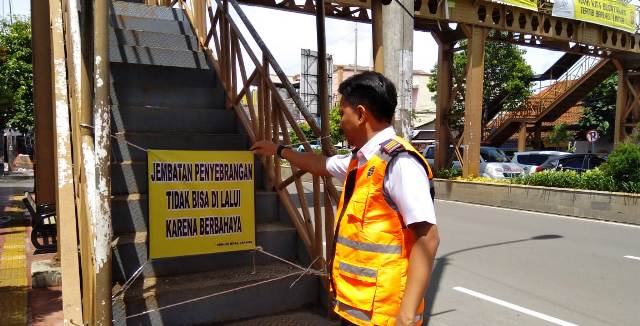 PENUTUPAN JPO  JEMBATAN PENYEBRANGAN ORANG  