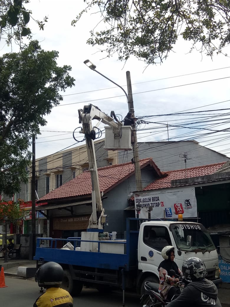 Perbaiakan Lampu Di Jl.Martadilag